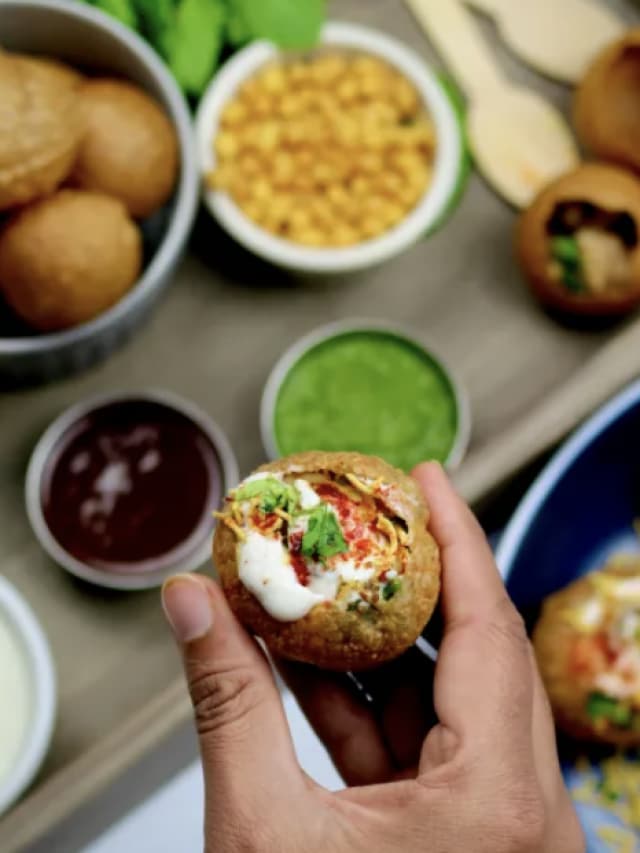 Ambani Favourite Dahi Batata Puri Recipe In 20 Minutes